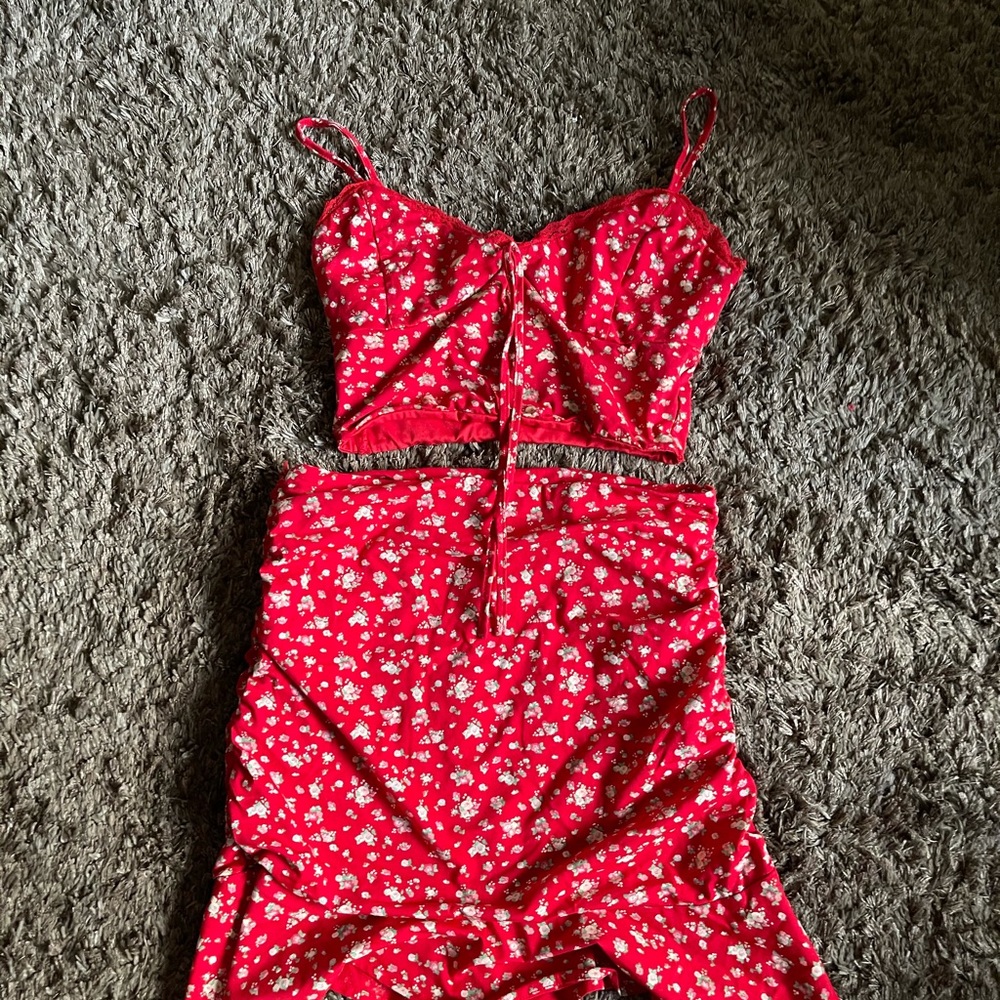Mini skit set ❤️ - Picture 4 of 5